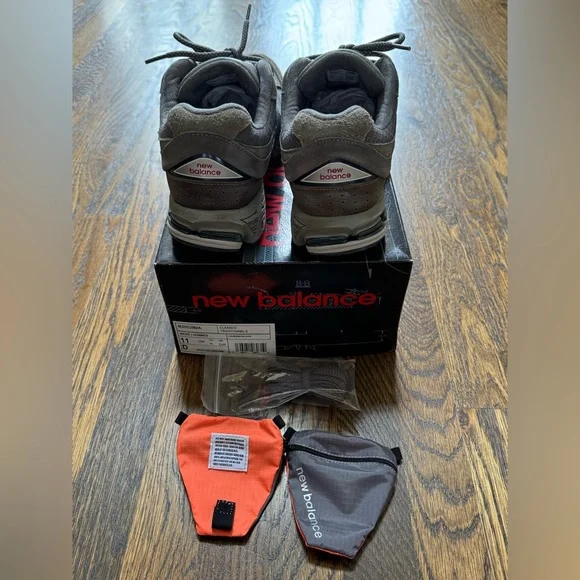 Men’s New Balance Classics in original packaging and with original accessories - Picture 3 of 10